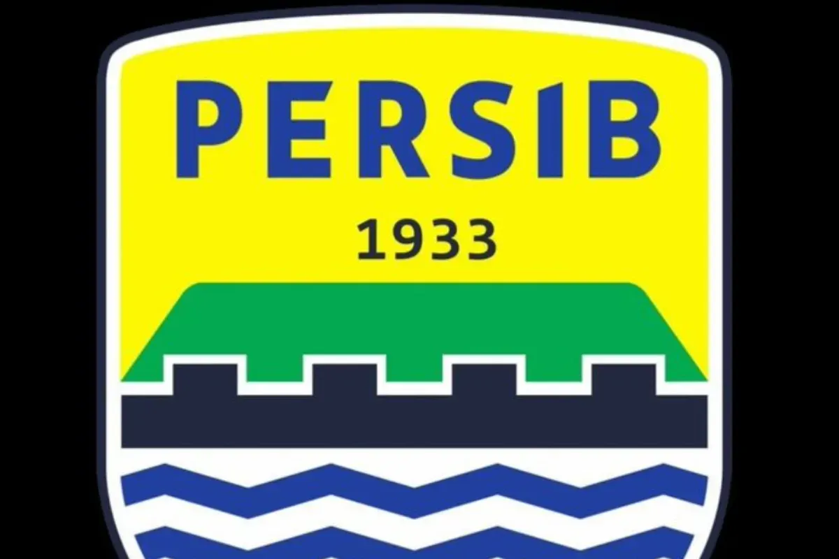 Ilustrasi rumor transfer Persib. (Sumber: Pinterest/wahyuuyhaw)