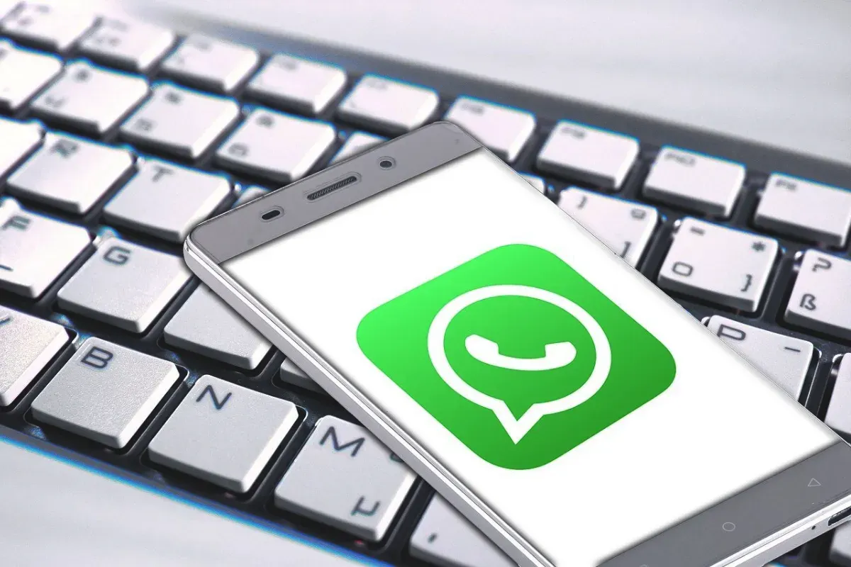 Ilustrasi login WhatsApp Web tanpa QR Code. (Sumber: Pixabay/geralt)
