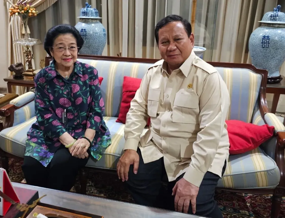 Presiden Prabowo Subianto dan Ketua Umum PDI Perjuangan Megawati Soekarnoputri diketahui melakukan pertemuan tertutup pada Senin malam, 7 April 2025 di kediaman Megawati di Teuku Umar, Jakarta. (Sumber: Capture Instagram Sufmi Dasco)
