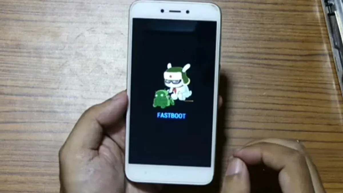HP Xiaomi terjebak di mode fastboot? Simak 7 solusi ampuh untuk mengembalikannya ke normal. (Sumber: YouTube/@Kadek Gadget)
