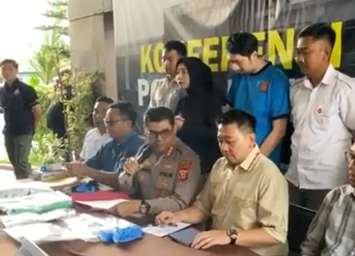 Polda Jawa Barat menangkap mahasiswa kedokteran spesialis Anestesi yang melakukan dugaan pemerkosaan kepasa pasien RS Hasan Sadikin Bandung. (Sumber: Capture Instagram HumasPoldaJabar)