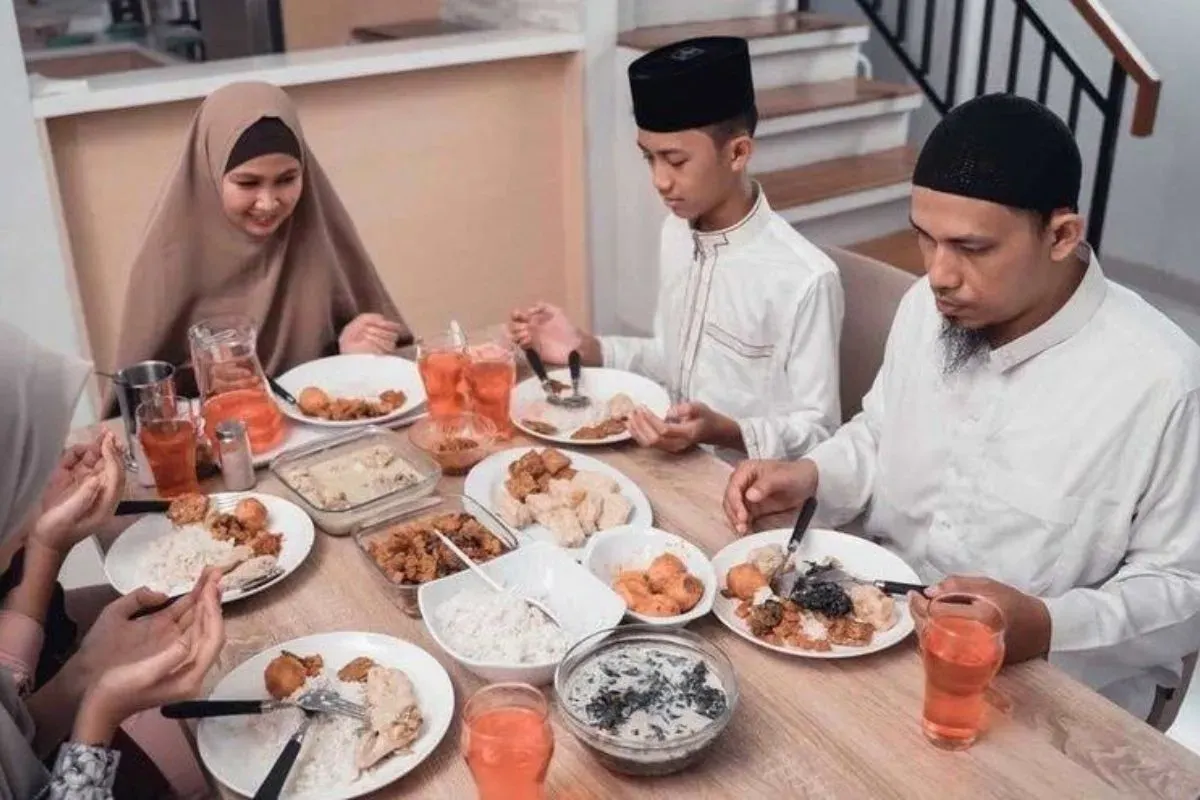 Niat Puasa Ayyamul Bidh dan jadwalnya. (Sumber: Pinterest : @Puput Pratiwi)