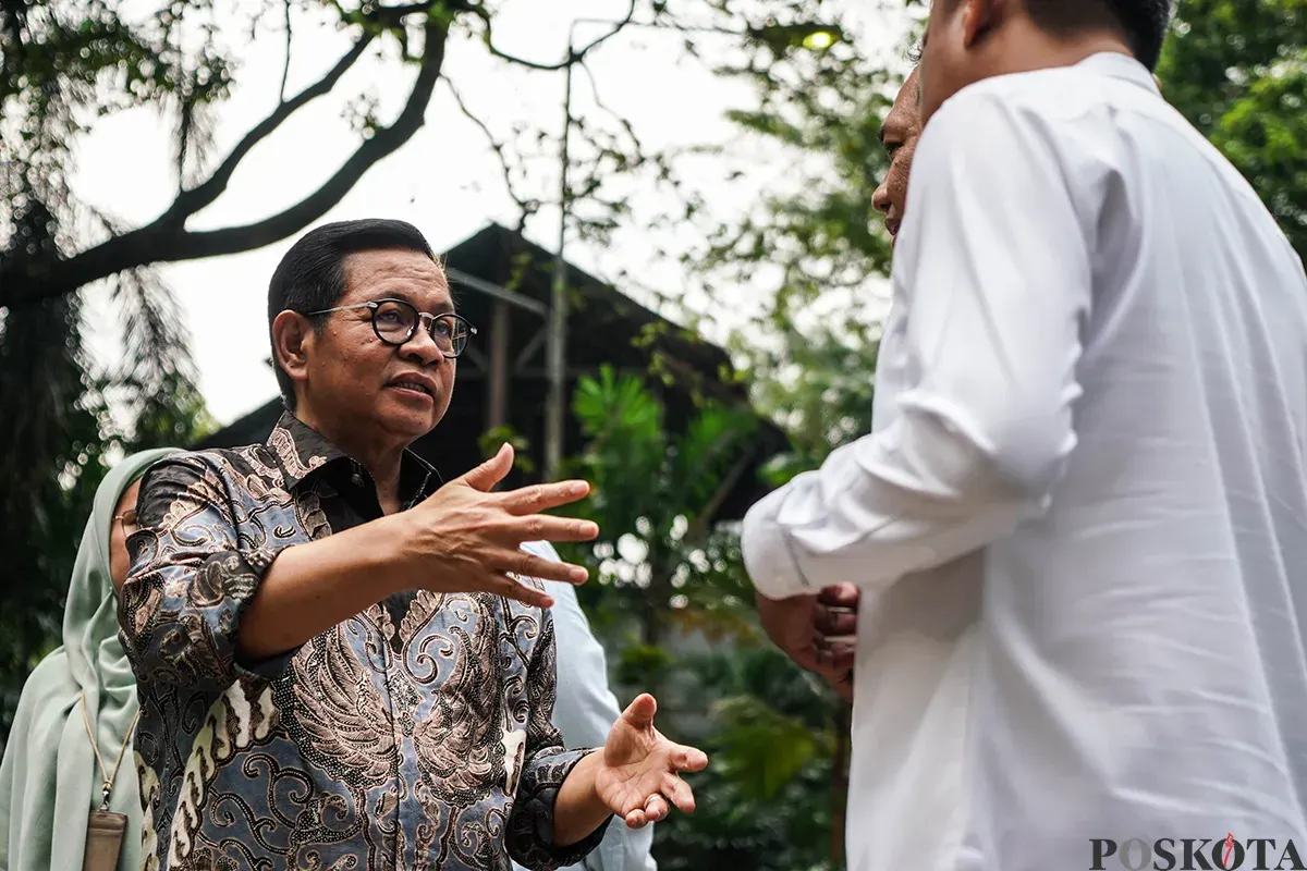 Gubernur DKI Jakarta, Pramono Anung, meninjau langsung kesiapan Taman Ayodia di Kebayoran Baru, Jakarta Selatan, Jum'at, 11 April 2025. (Sumber: Poskota/Bilal Nugraha Ginanjar)