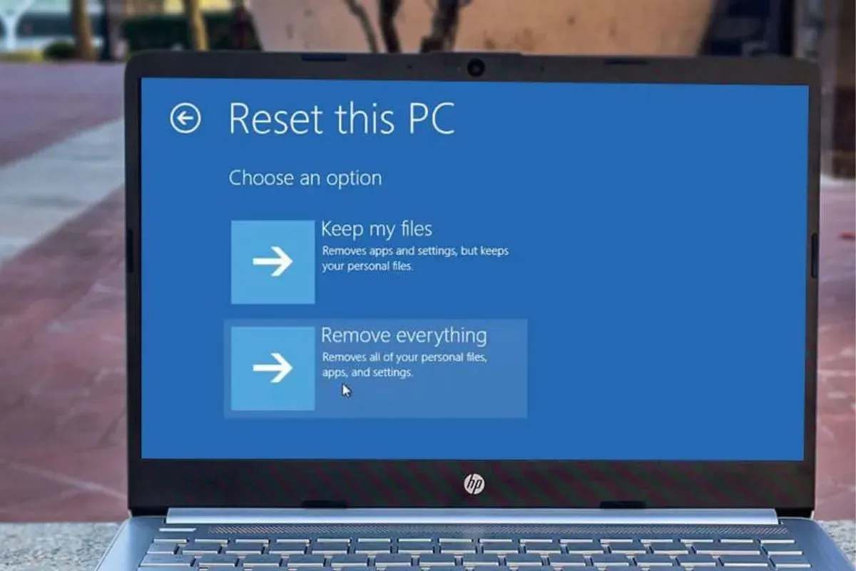 Cara reset laptop seperti baru. (Sumber: Pinterest)