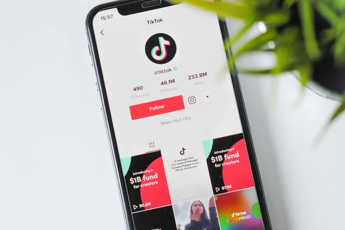 Ilustrasi aplikasi TikTok (Sumber: Unsplash/Nik)