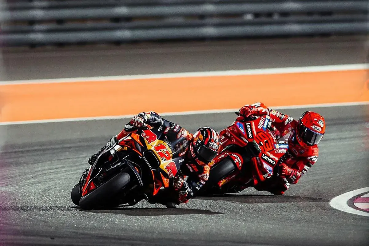 Maverick Vinales terkena penalti 16 detik di MotoGP Qatar 2025. (Sumber: Instagram @maverick12official)