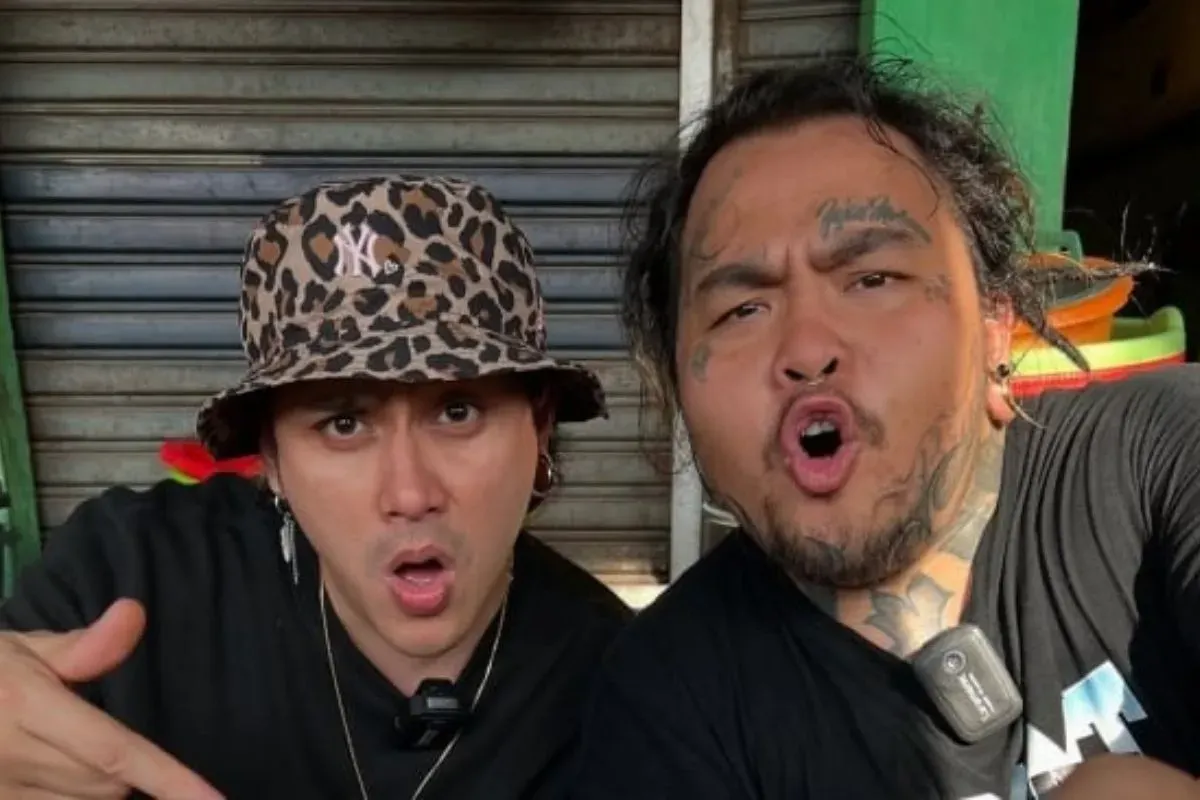 Vicky Nitinegoro (kiri) dan King Abdi (kanan) berkolaborasi dalam bisnis restoran Sego Tempong Negoro. (Sumber: Instagram)