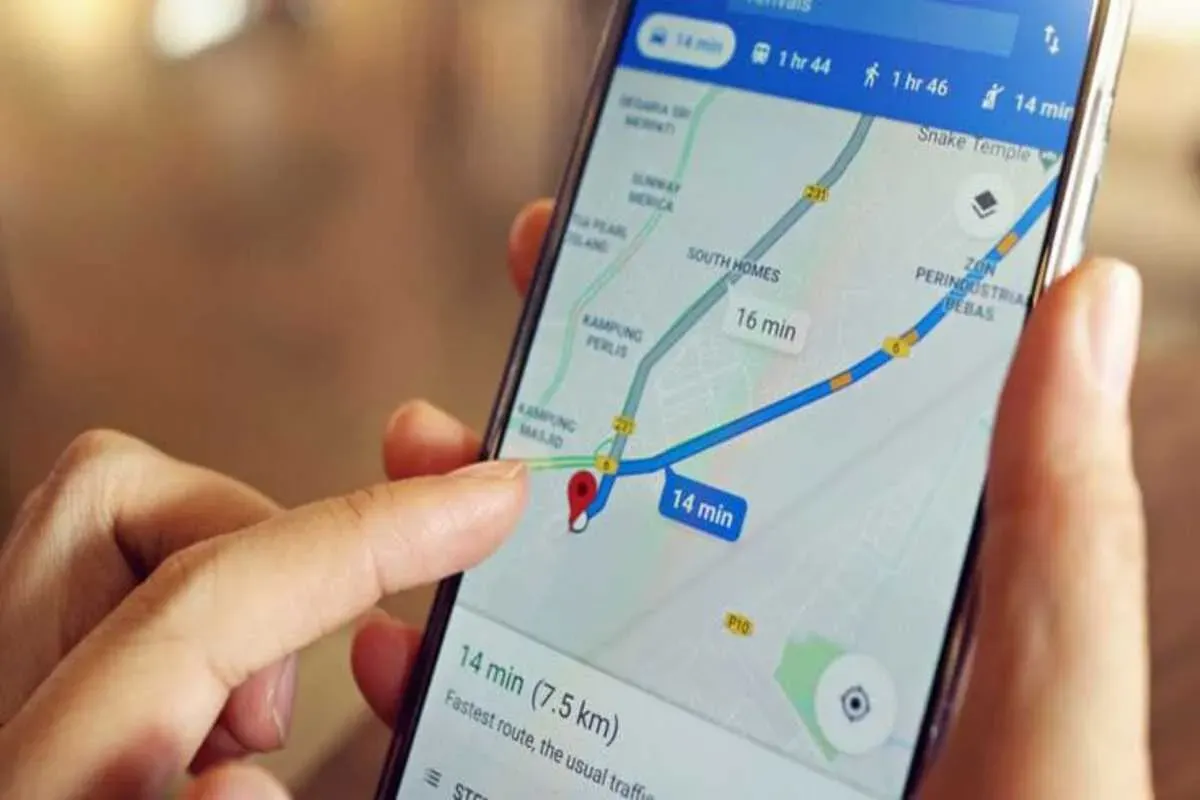 Pengguna Google Maps kerap tersesat meski aplikasi sudah diaktifkan, padahal tersedia fitur pengaturan rute untuk motor maupun mobil demi perjalanan yang lebih akurat. (Sumber: Pinterest)