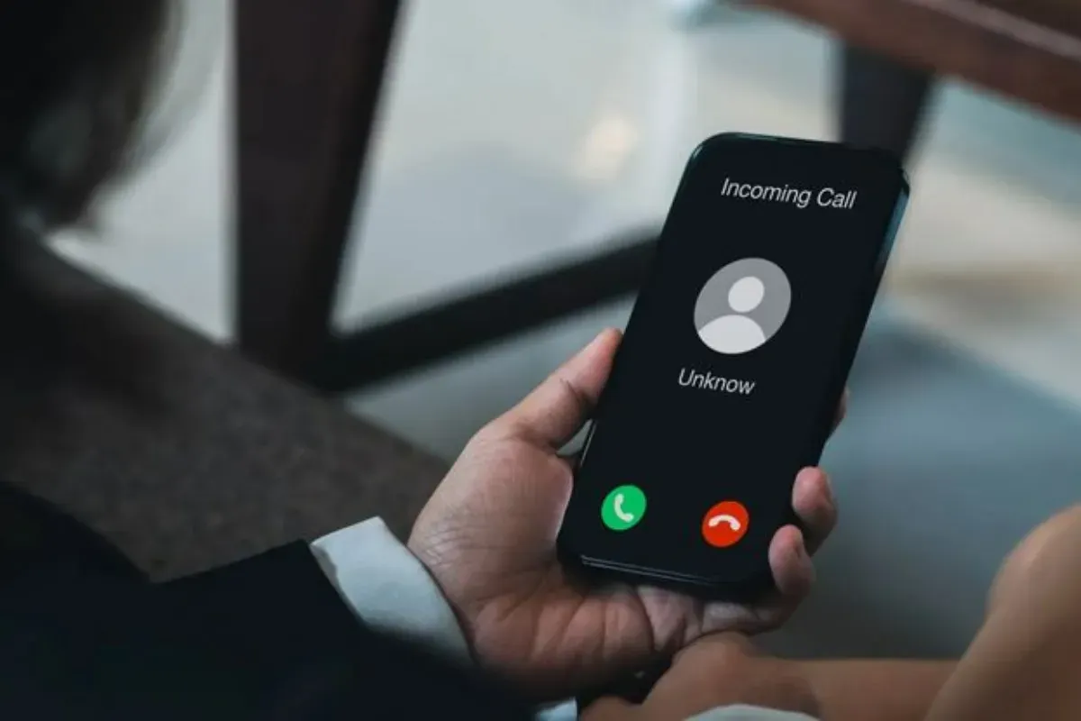 Simak 4 cara jitu mengatasi iPhone yang tidak menampilkan riwayat panggilan. (Sumber: Pinterest/PCMag)