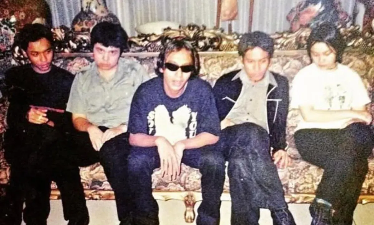 Deddy Mahendra Desta atau yang akrab dikenal sebagai Desta turut berduka atas meninggalnya Ricky Siahaan. (Sumber: Instagram/@desta80s)