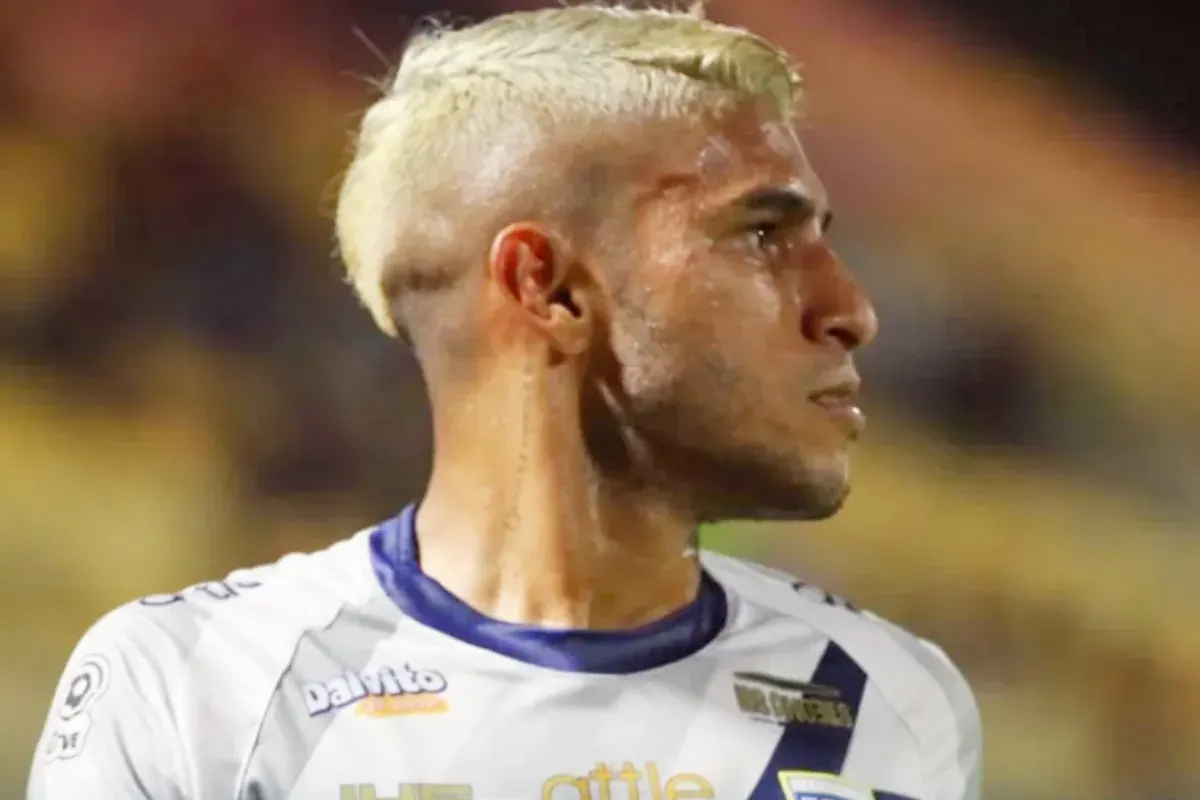 Potret Adres Montero, pemain asal Venezuela yang ditawarkan kepada Persib Bandung. (Sumber: Instagram/@kandaboll)