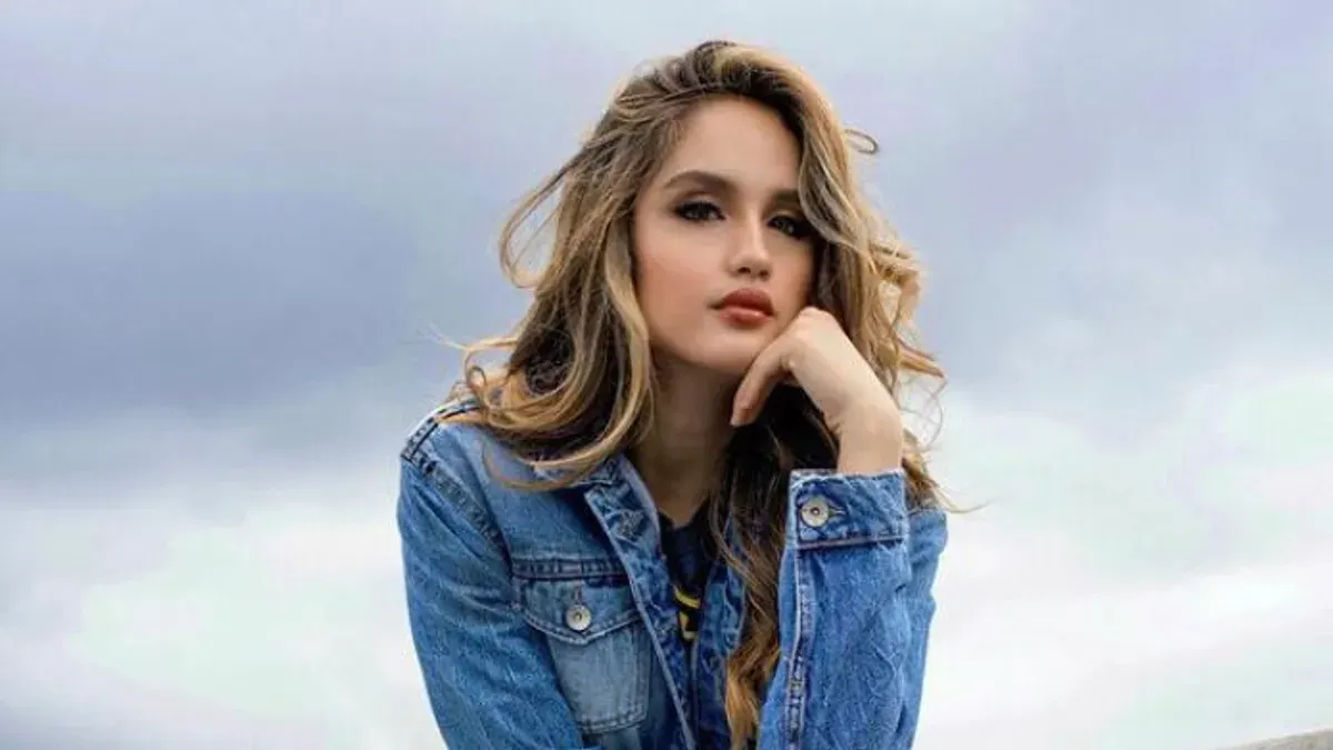 Cinta Laura mendorong masyarakat untuk membentuk ruang sosial yang lebih aman dan adil bagi semua pihak serta lingkungan hidup yang lebih bersih dan sehat. (Sumber: Instagram)