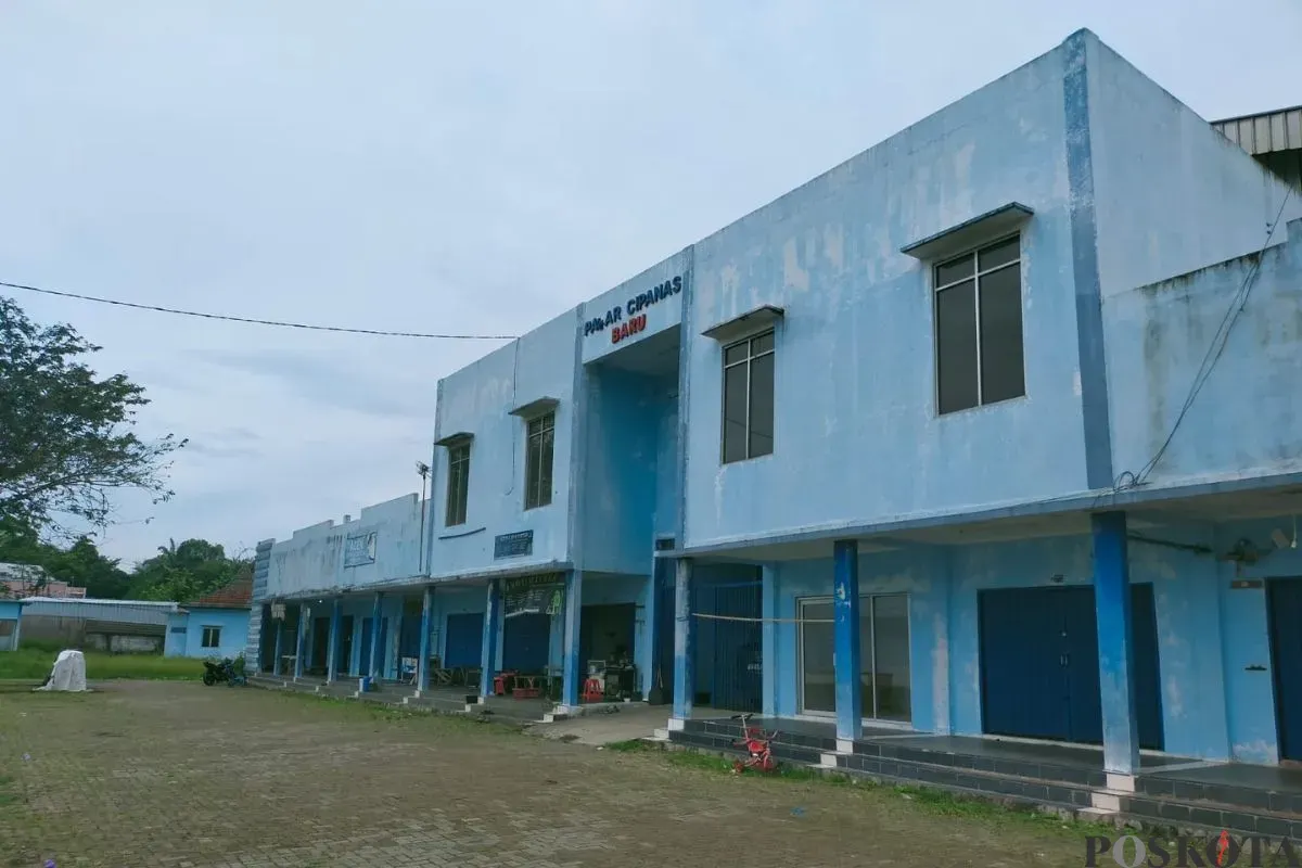 Pasar Cipanas di Kabupaten Lebak, terbengkalai. (Sumber: Poskota/Samsul Fatoni)
