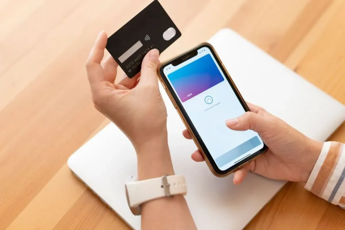 Solusi kredit Hp mudah dan murah pakai 5 aplikasi pinjol ini. (Sumber: Freepik)