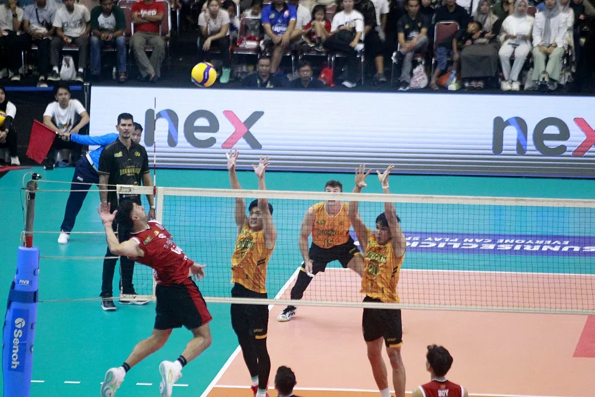 Jakarta LavAni selangkah lagi lolos ke final Proliga 2025 usai mengalahkan Bhayangkara Presisi. (Sumber: Humas Proliga)