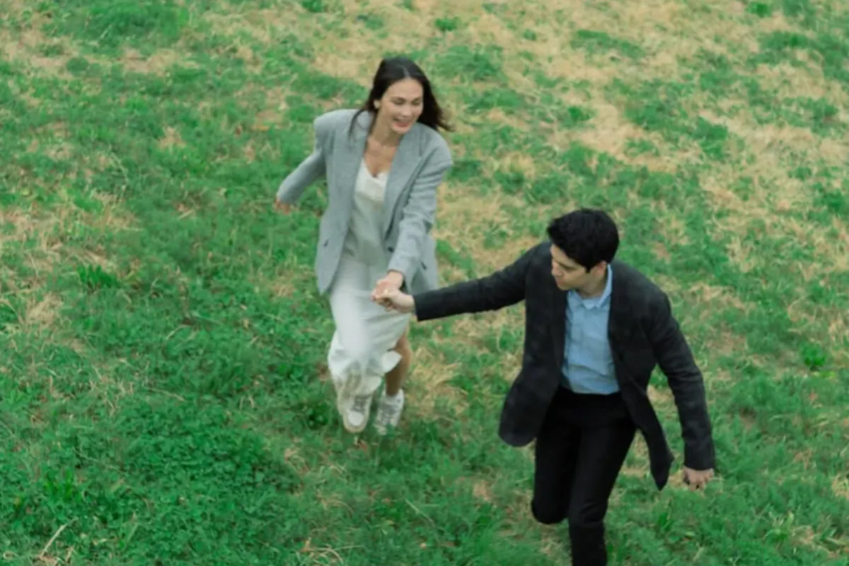 Potret Luna Maya dan Maxime Bouttier yang dikabarkan akan segera melangsungkan pernikahan. (Sumber: Instagram/@lunamaya)