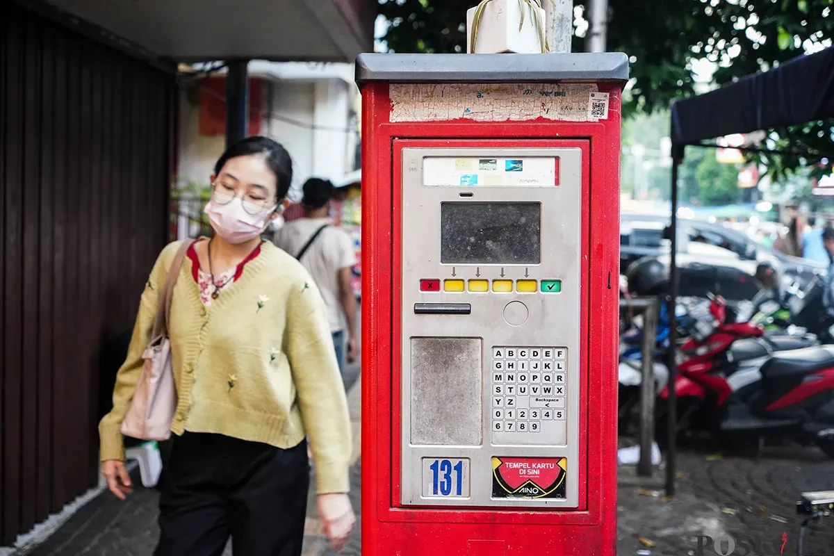 Kondisi mesin parkir elektronik yang tidak bisa digunakan lantaran rusak di Jalan Sabang, Jakarta, Jumat, 25 April 2025. (Sumber: Poskota/Bilal Nugraha Ginanjar)