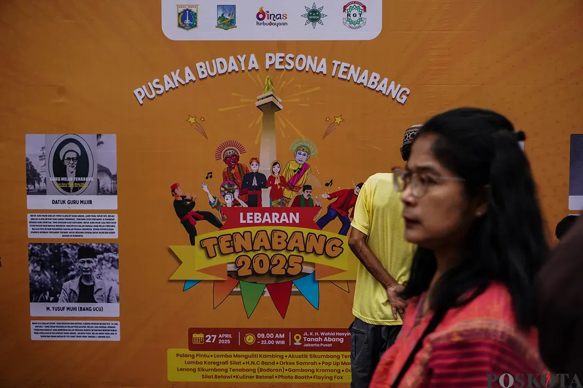 Warga memadati acara Lebaran Tenabang di Jalan K. H Wahid Hasyim, Tanah Abang, Jakarta, Minggu, 27 April 2025. (Sumber: Poskota/Bilal Nugraha Ginanjar)