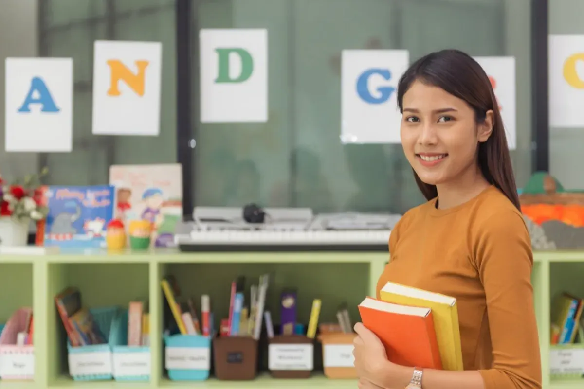 Gagal UKIN PPG 2025 Tahap 1? Ini penjelasan lengkap kode kelulusan, cara remedial studi kasus, dan tips lulus ujian ulang dari penguji resmi. (Sumber: Freepik/tirachard)