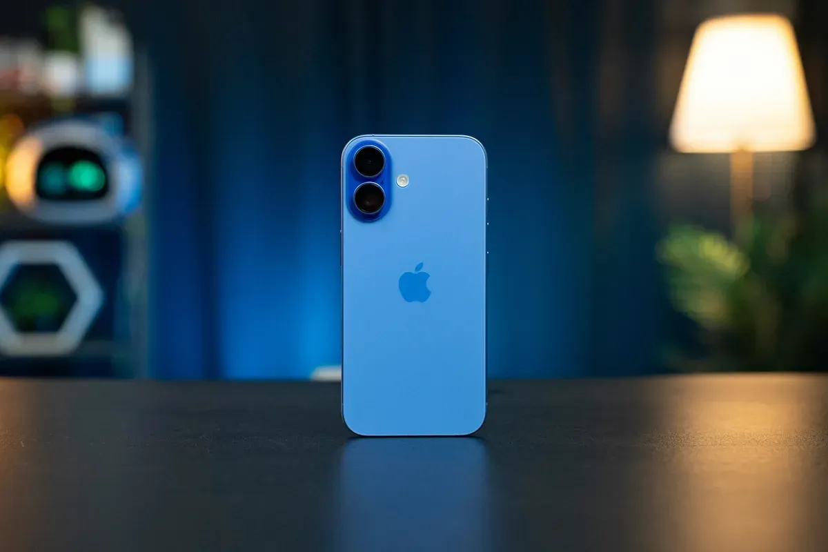 Cek daftar lengkap iPhone yang support iOS 26 dan update harga terbarunya di Indonesia. Simak review fitur baru seperti desain Liquid Glass dan penurunan signifikan harga iPhone 16. (Sumber: Unsplash/Amanz)