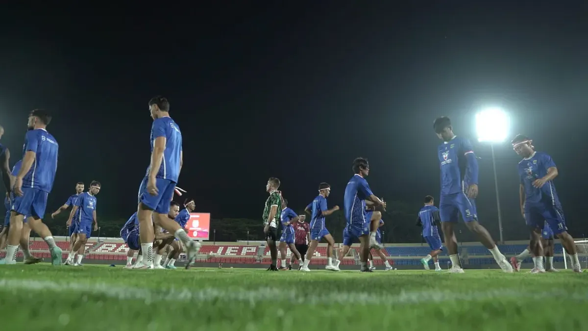 Suasana latihan Persib di Stadion Gelora Bumi Kartini, Jepara. (Sumber: Official Persib)