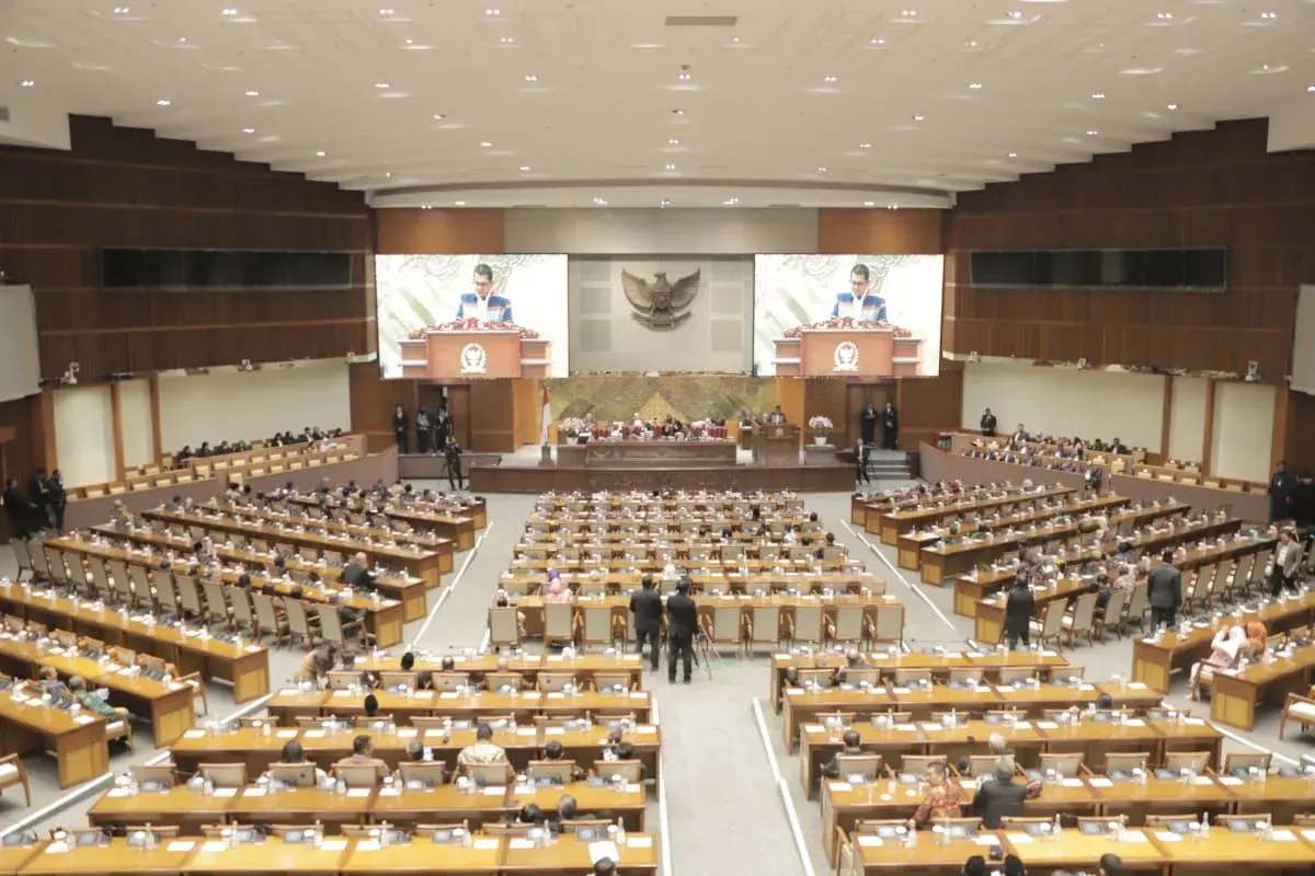 Rapat sidang paripurna DPR. (Sumber: menpan.go.id)
