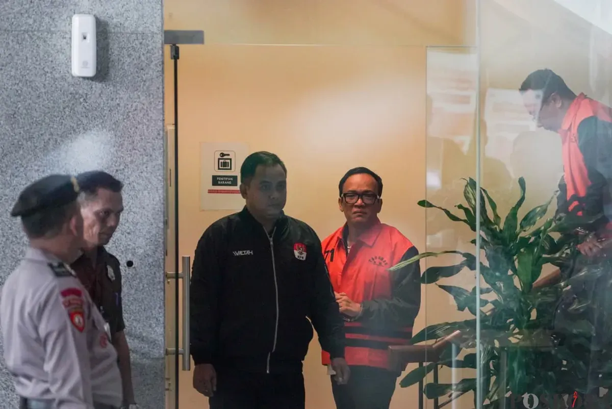 Wamenaker Immanuel Ebenezer ditetapkan KPK sebagai tersangka kasus pemerasan di Gedung Merah Putih, Kelurahan Guntur, Kecamatan Setiabudi, Jakarta Selatan, Jumat, 22 Agustus 2025. (Sumber: Poskota/Bilal Nugraha Ginanjar)