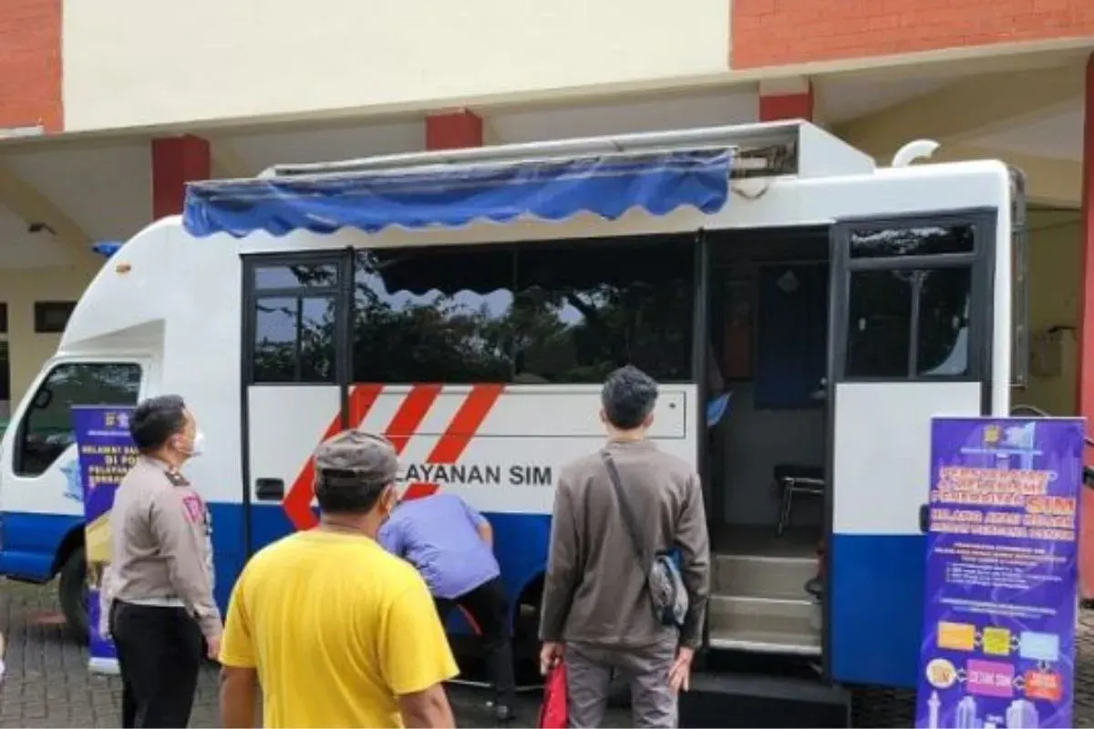 Layanan SIM Keliling Jabodetabek kembali beroperasi hari ini untuk melayani masyarakat, pada Selasa, 17 Februari 2026. (Sumber: polri.go.id)