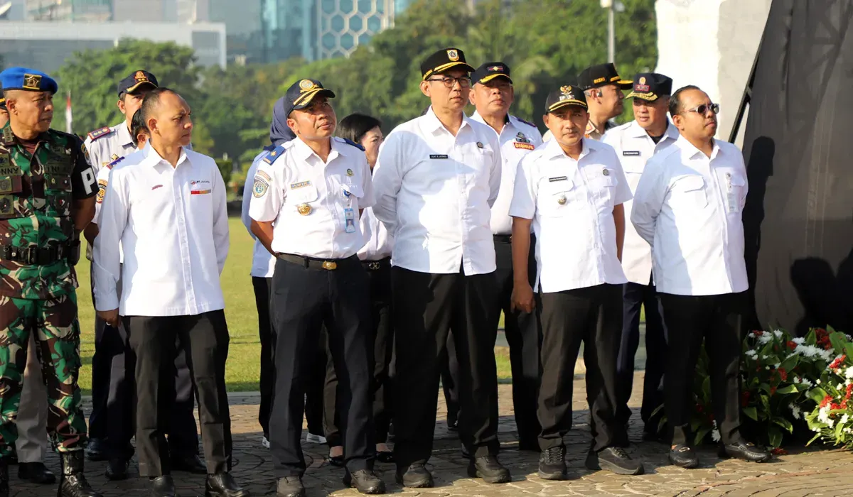 Sekda Kabupaten Bogor, Ajat Rochmat Jatnika, saat mengikuti apel kolaborasi penanganan lalu lintas bersama Pemprov Jakarta, Rabu 27 Agustus 2025. (Sumber: Dok Pemkab Bogor)