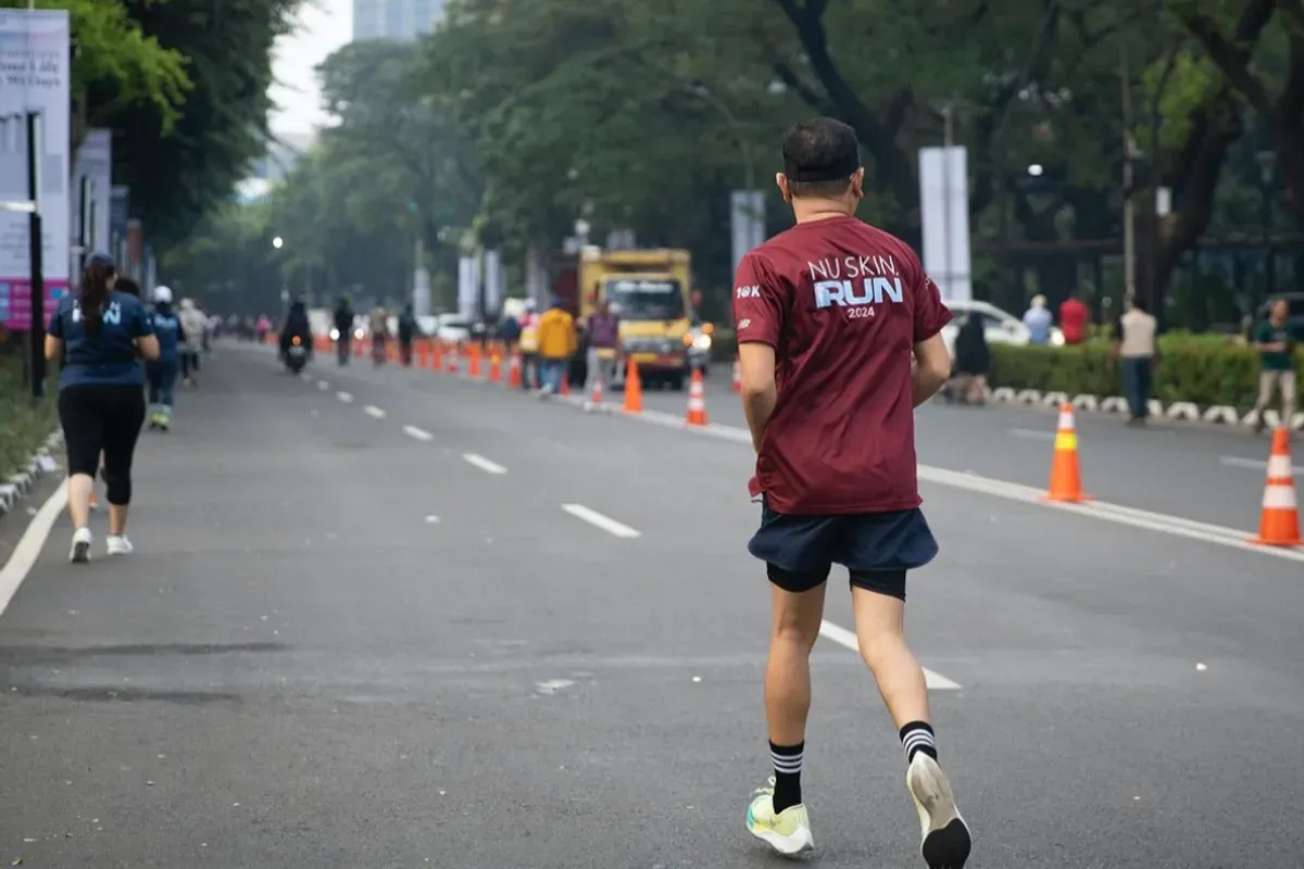 Komplek Stadion Gelora Bung Karno (GBK) salah satu spot jogging nyaman di Jakarta. (Sumber: Instagram/@love_gbk)