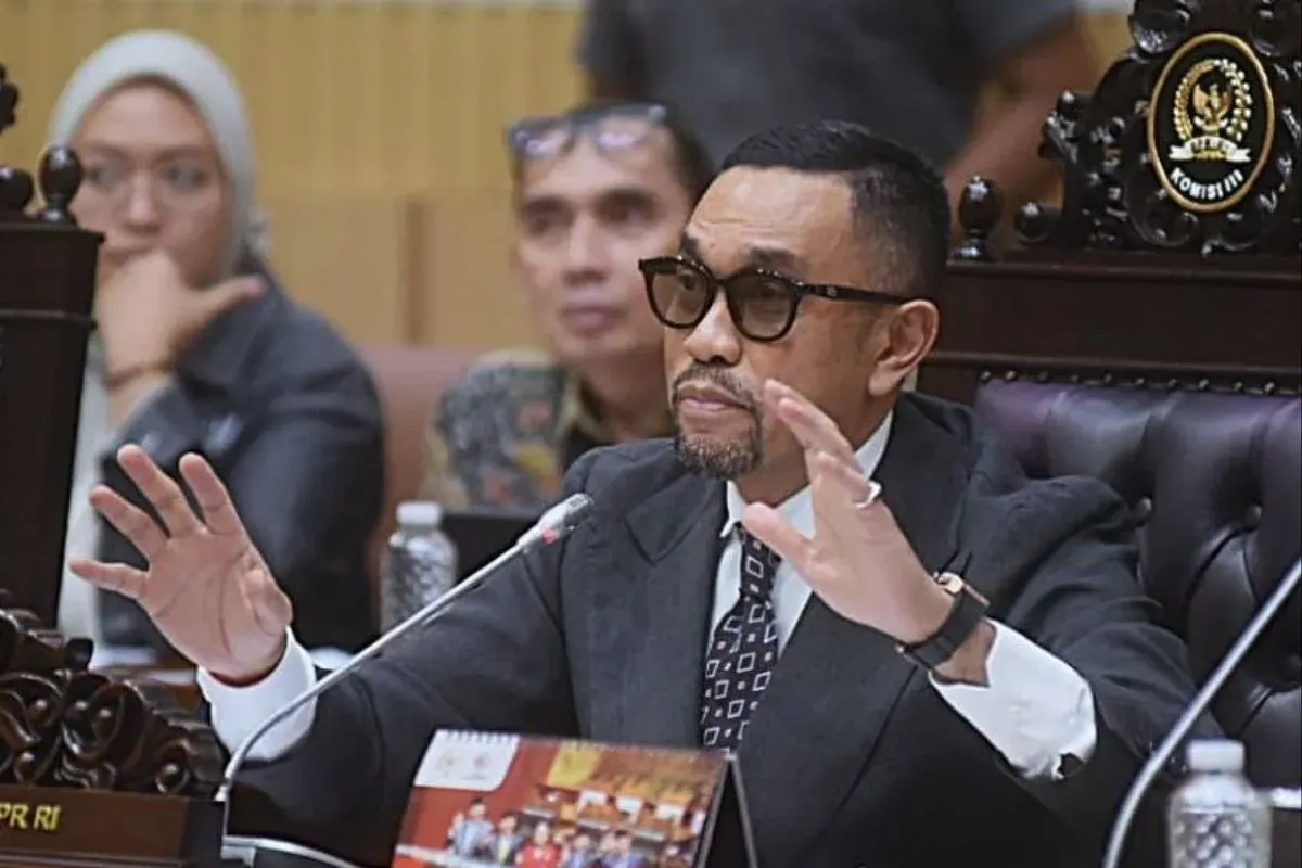 Ahmad Sahroni resmi dimutasi dari jabatan Wakil Ketua Komisi III DPR RI. (Sumber: nasdemdprri.id)
