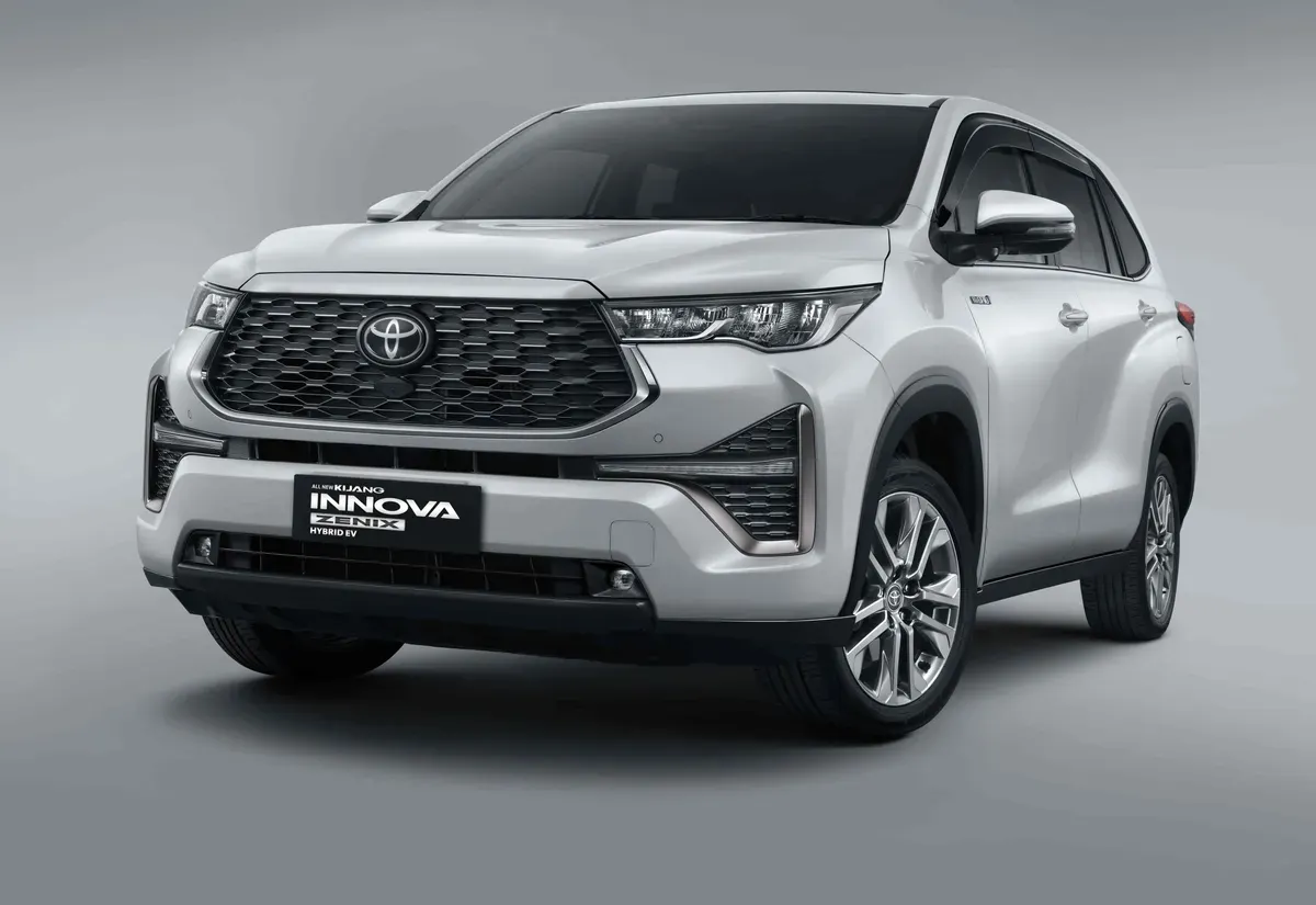 Ilustrasi tips efisien untuk mobil hybrid. (Sumber: Toyota)