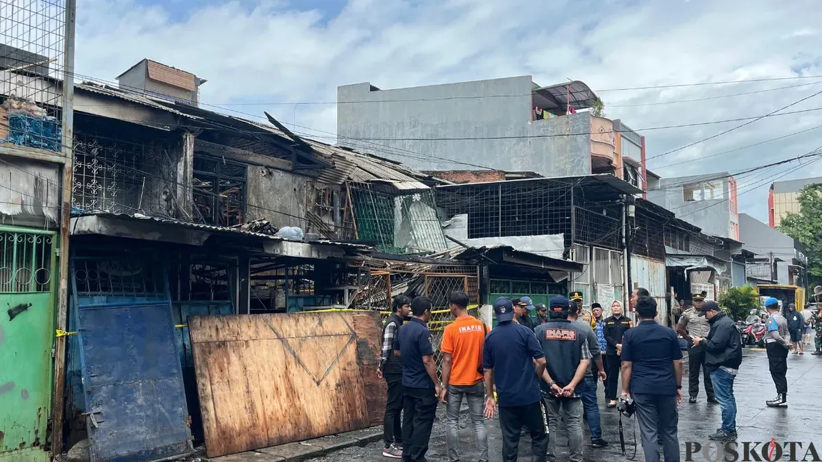 Kondisi rumah dan gudang aksesoris di Jalan Lindung Pasar Baru, Pejagalan, Penjaringan, Jakarta Utara, Jumat, 19 Desember 2025. (Sumber: Poskota/Pandi Ramedhan)