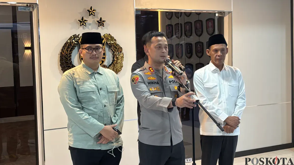 Kapolres Bogor AKBP Wikha Ardilestanto saat menyampaikan capaian akhir tahun Polres Bogor di Cibinong, Rabu 31 Desember 2025. (Sumber: Poskota/Giffar Rivana)