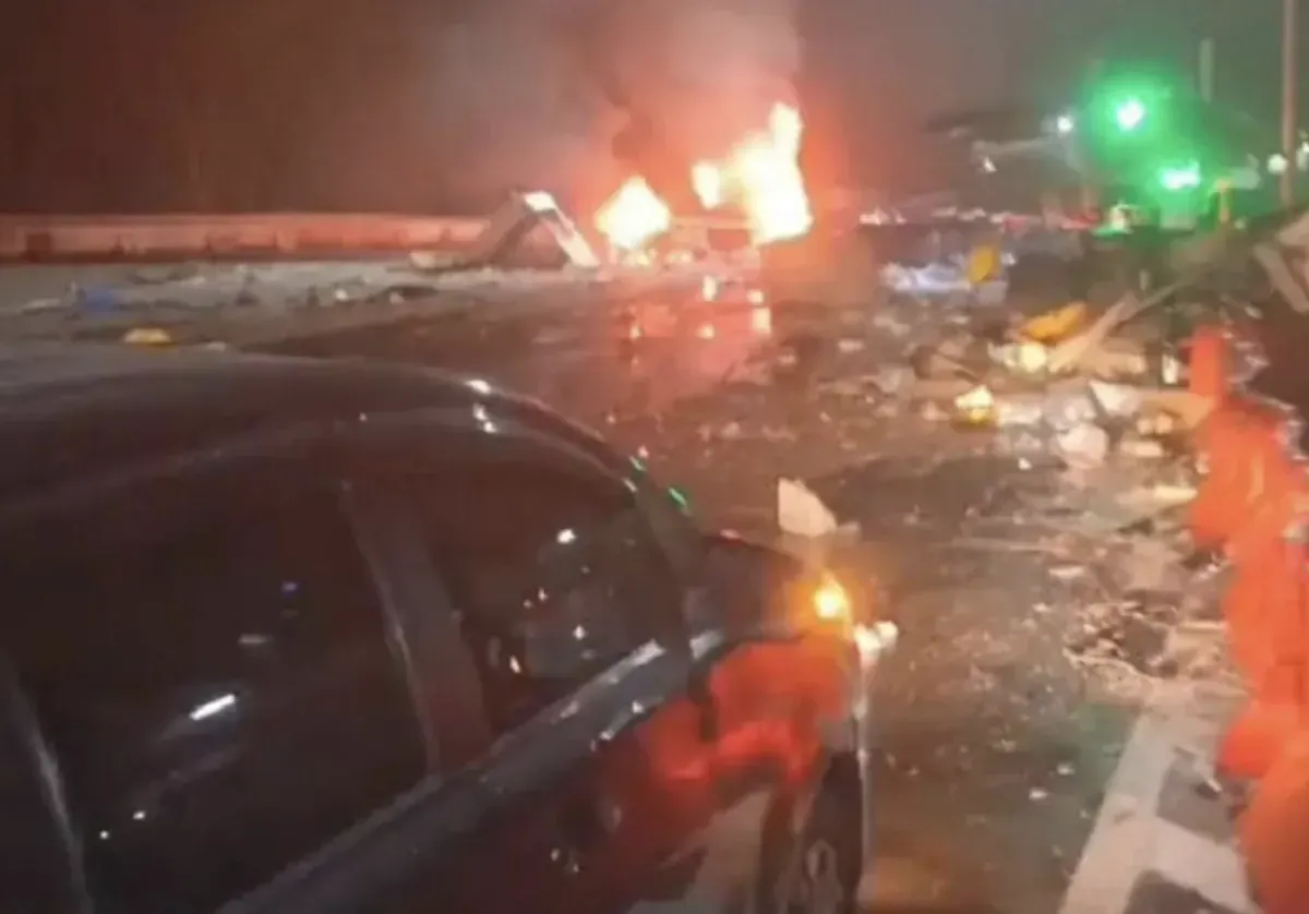 Kecelakaan terjadi di Gerbang Tol Ciawi 2 dan menyebabkan delapan orang tewas.