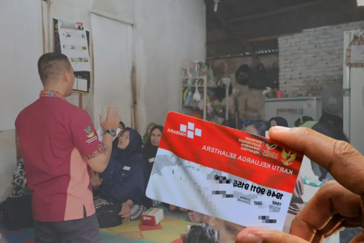 Bansos BPNT Rp600.000 masuk ke rekening pemilik NIK e-KTP yang terdata di sini. (Sumber: Poskota/Syifa Luthfiyah)
