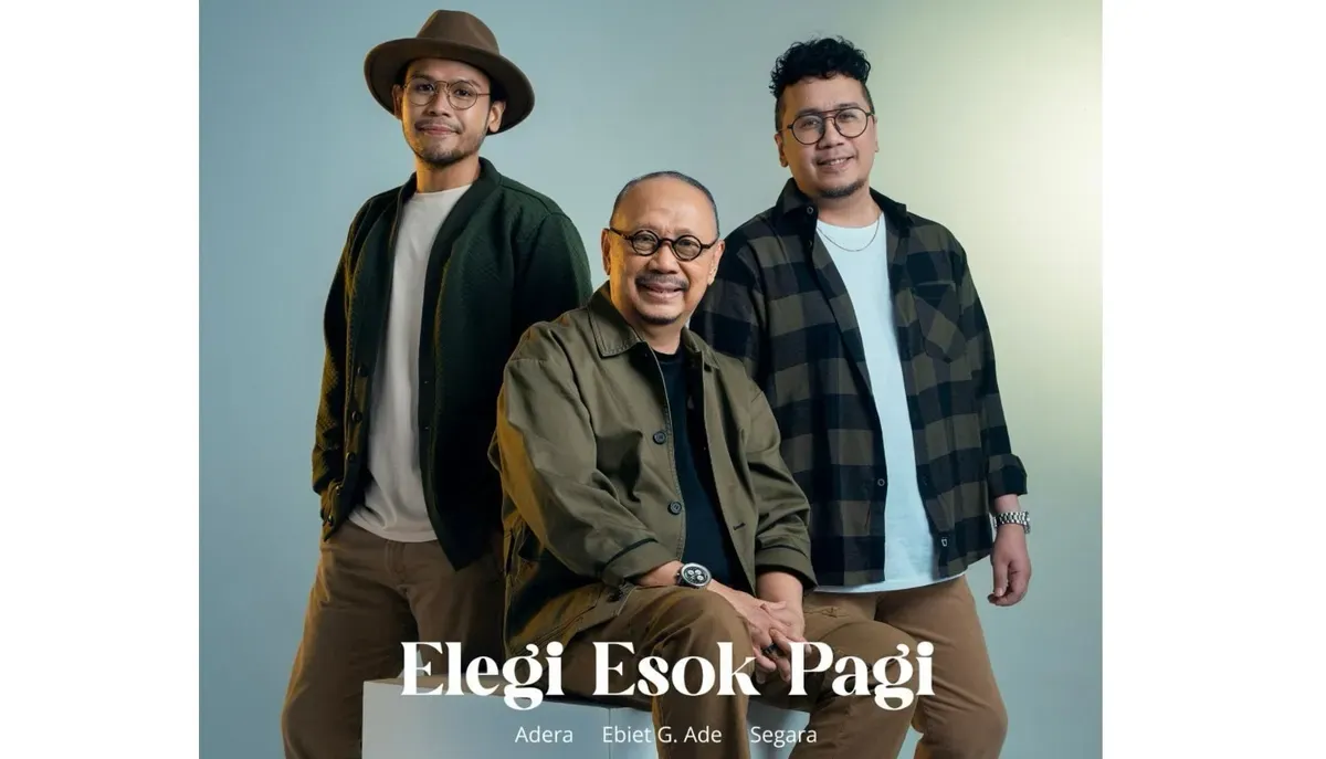 Elegi Esok Pagi yang dinyanyikan Ebiet G Ade bersama kedua putranya kini trending ke 4 di Youtube. (Sumber: Dok Musica Studio)