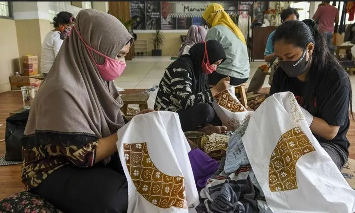 Sektor usaha prioritas KUR di berbagai bank. (Sumber: Pinterest)