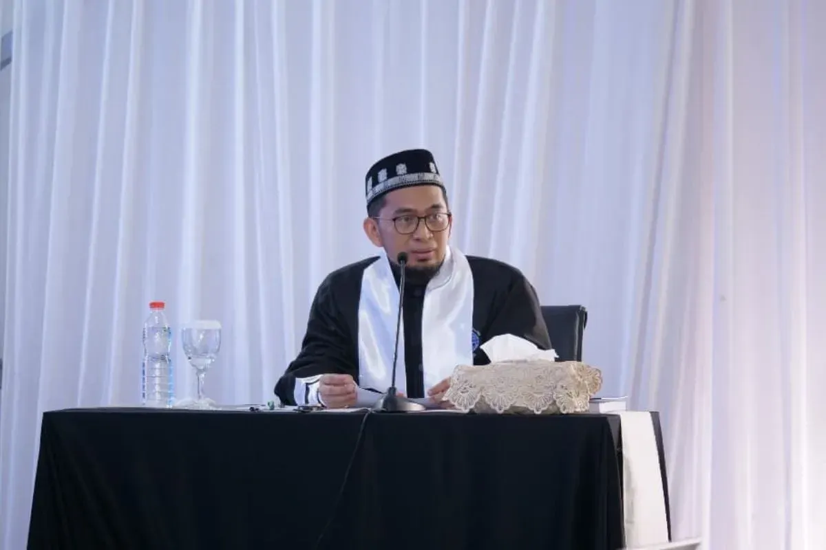 Hukum dan makna ziarah kubur menjelang Ramadhan Ini penjelasan Ustadz Adi Hidayat (Sumber: X/@adihidayatofficial)