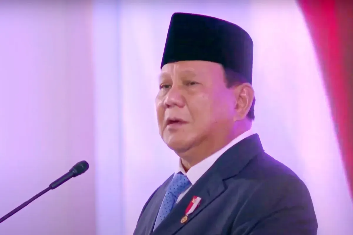 Potret Presiden RI, Prabowo Subianto saat meresmikan Badan Pengelola Investasi (BPI) Danantara. (Sumber: YouTube/Sekretariat Presiden)
