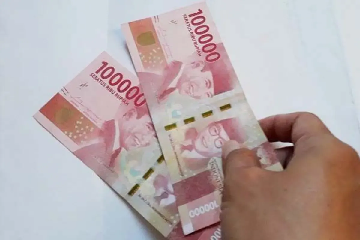 Cek deretan bansos yang akan segera cair. (Sumber: Pinterest)