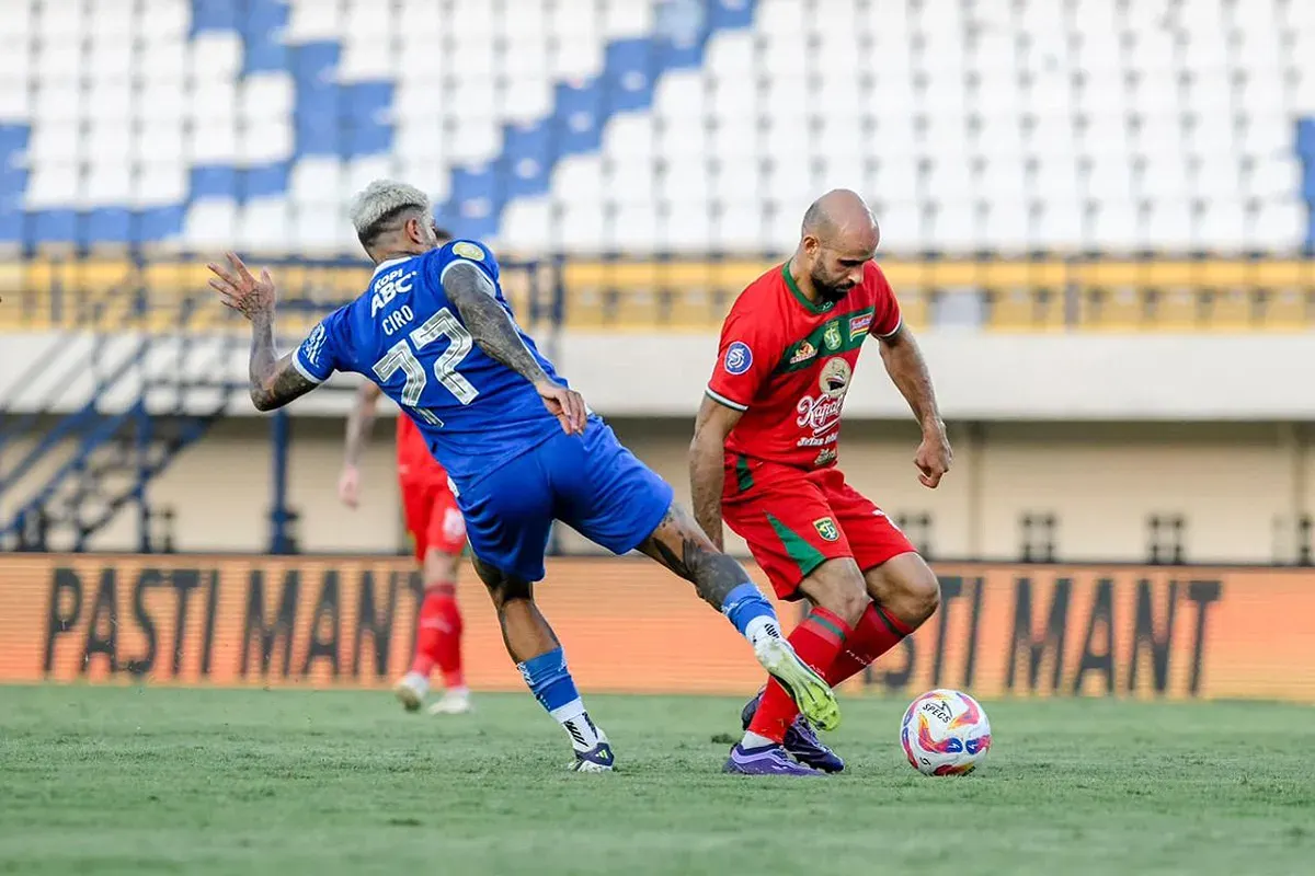 Persebaya saat hadapi Persib di putaran pertama Liga 1 musim 2024-25. (Sumber: persebaya.id)