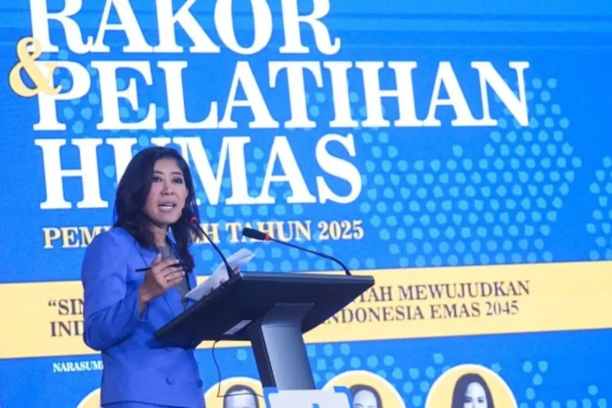 Menkomdigi, Meutya Hafid dalam Rapat Koordinasi dan Pelatihan Humas Pemerintah di Pusat Pendidikan dan Pelatihan Kementerian Komunikasi dan Digital (Pusdiklat Kemkomdigi), Jakarta, Rabu, 26 Februari 2025. (Sumber: Dok. Komdigi)