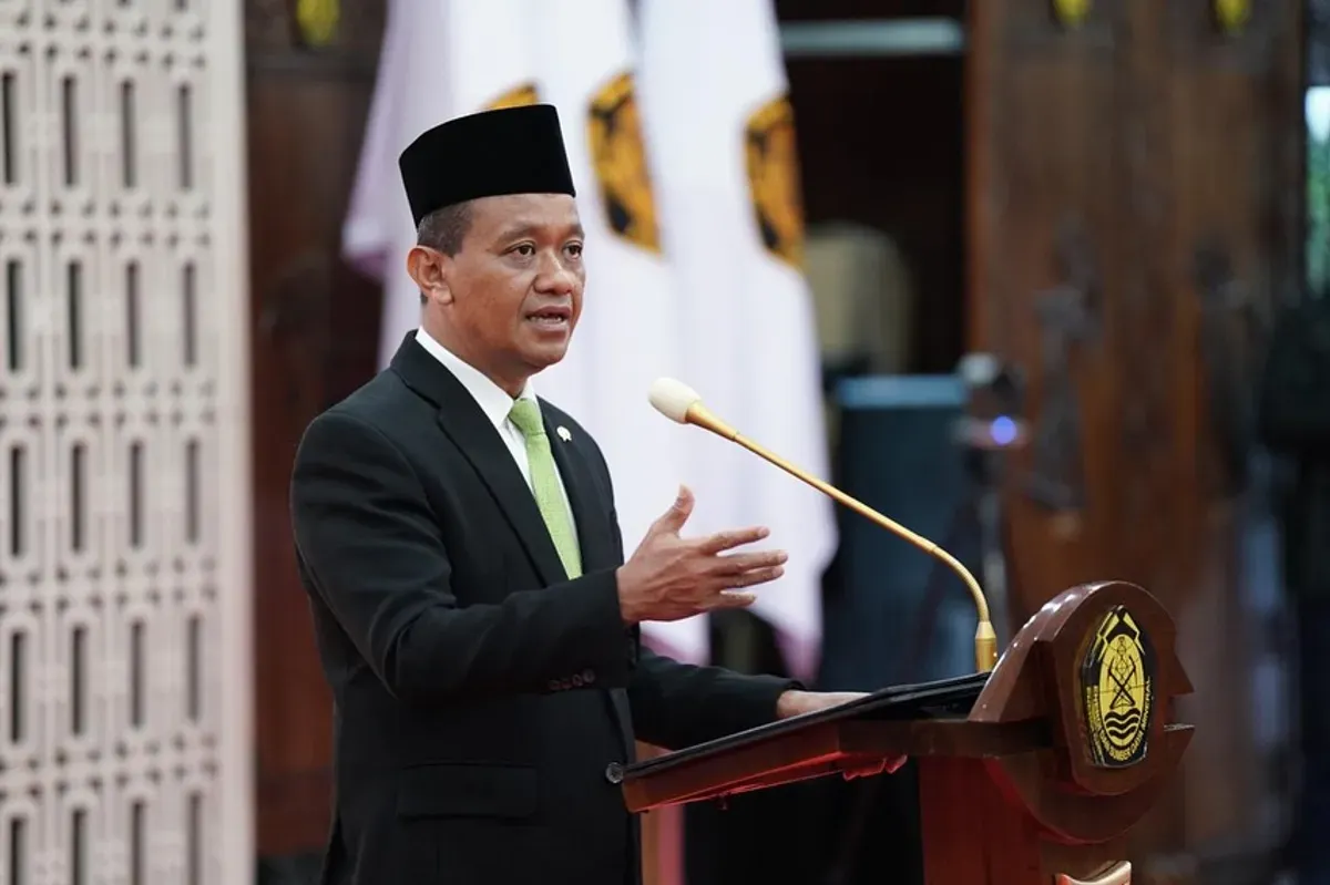 Gelar Doktor Menteri Menteri Energi dan Sumber Daya Mineral (ESDM) Bahlil Lahadalia jadi sorotan seiring isu disertasi dibatalkan oleh UI. (Sumber: Instagram/@bahlillahadalia)