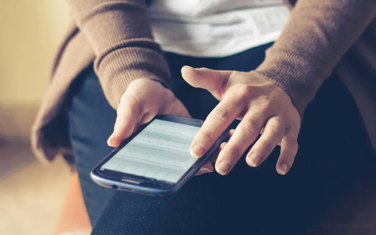 Begini cara hentikan pop up dari semua kartu provider. (Sumber: Pexels/Pixabay)