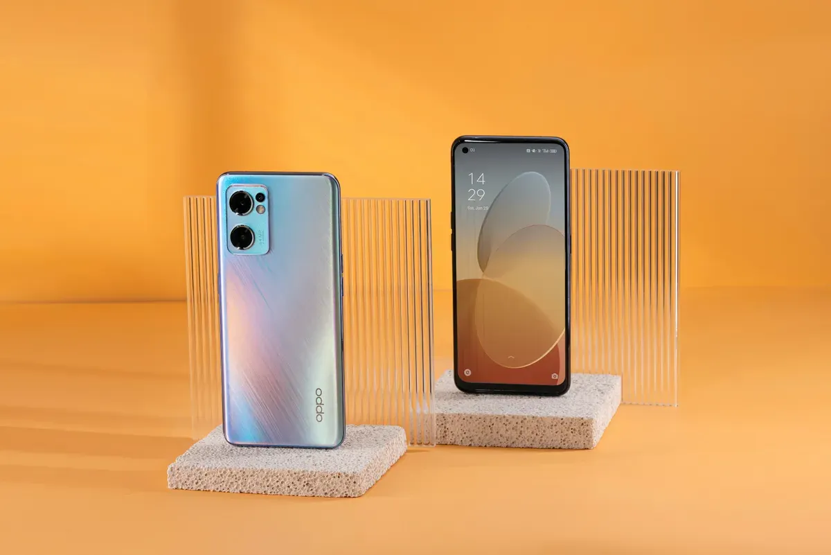POCO vs OPPO, mana yang lebih worth it di 2025? (Sumber: Unsplash/OPPO)