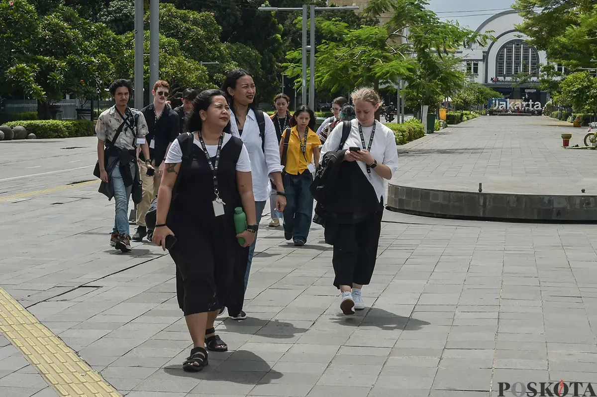 Sejumlah bangunan tua peninggalan sejarah yang masih berdiri kokoh sekaligus sebagai heritage yang kerap dikunjungi wisatawan lokal maupun mancanegara di kawasan Kota Tua, Jakarta, Rabu, 8 Januari 2025. (Sumber: Poskoata/ Bilal Nugraha Ginanjar)