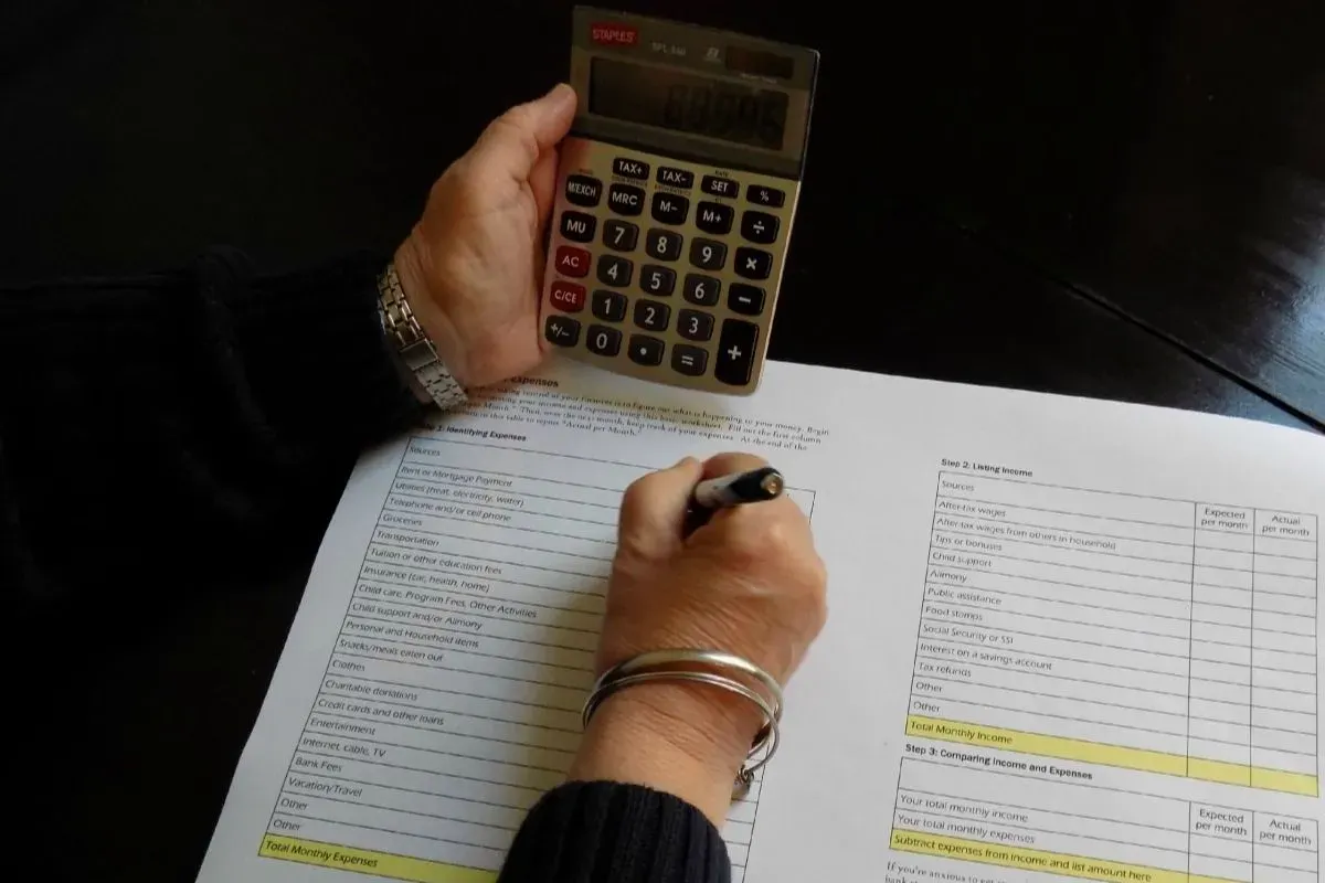 Tips dan trik mengatur perencanaan finansial tahun 2025. (Sumber: PxHere)
