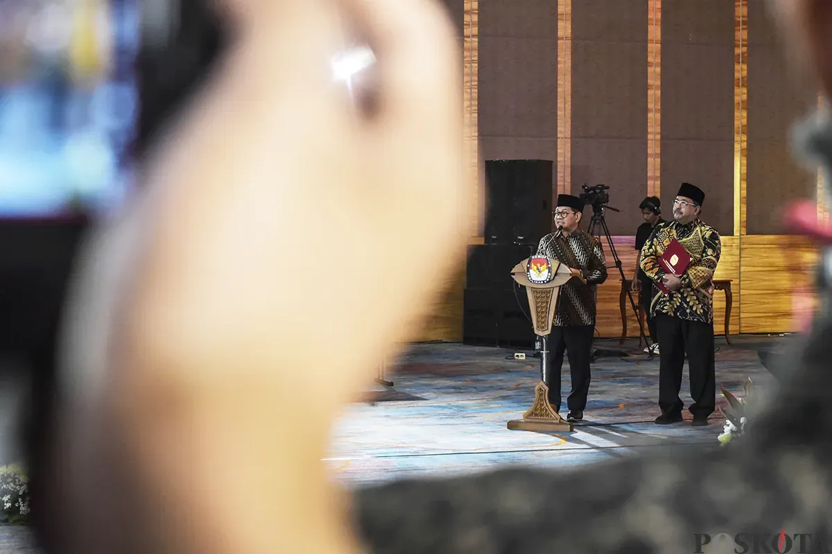 Pramono Anumg (kiri) dan Rano Karo (Kanan) ditetapkan sebagai pasangan Gubernur dan Wakil Gubernur Jakarta periode 2025-2030. (Sumber: Poskota/ Bilal Nugraha Ginanjar)