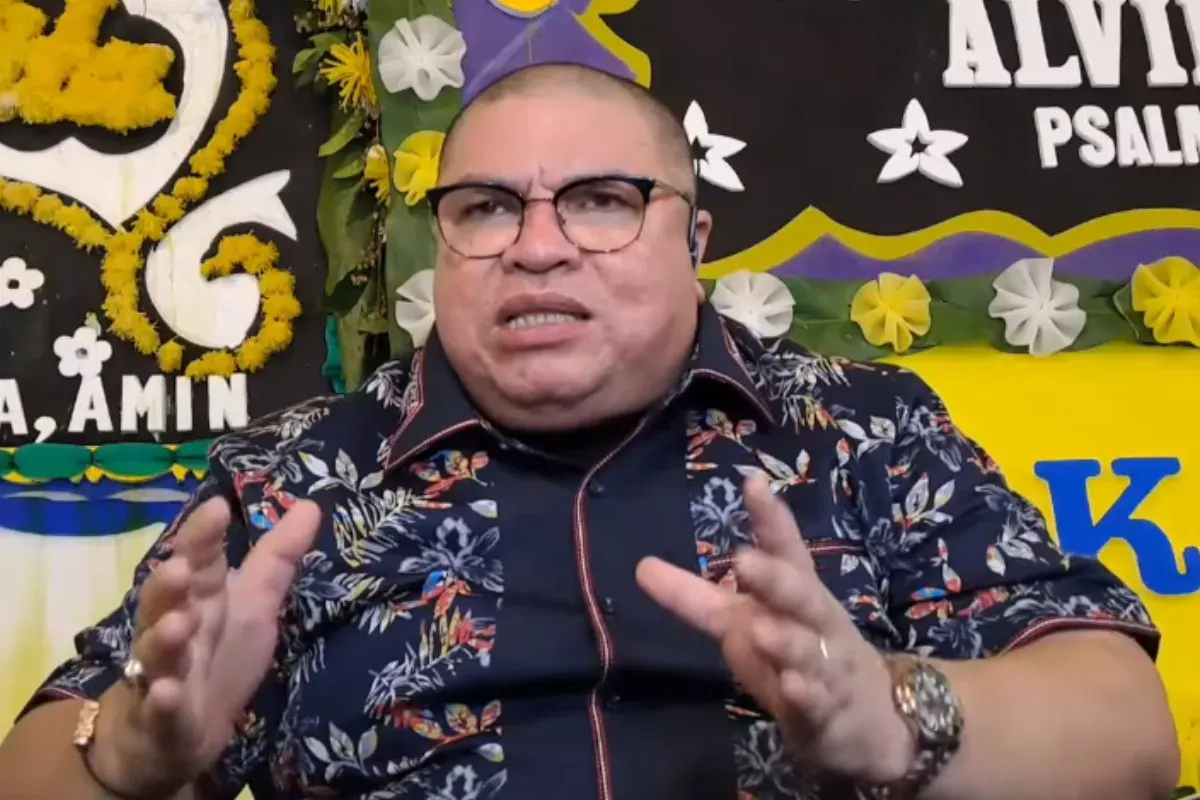 Razman Arif Nasution menyoroti pernyataan Farhat Abbas soal kematian Alvin Lim. (Sumber: Tangkap Layar YouTube/Intens Investigasi)
